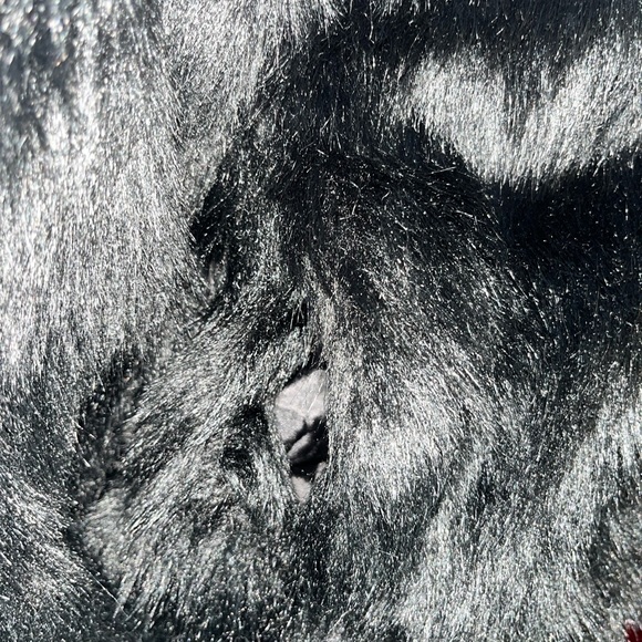 Say what! Fur jacket - Picture 8 of 9